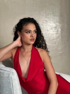 PaulinaSaintGirl in red!♥图片