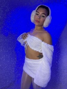 Annavic__の✨ Winter Teaseの 4枚の写真