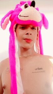 LatinsBoys18 Public Pic 6