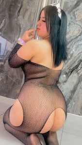 Messy_Karol_ Public Gambar 2