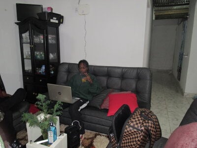 Larry-n-clouds Public Pic 3