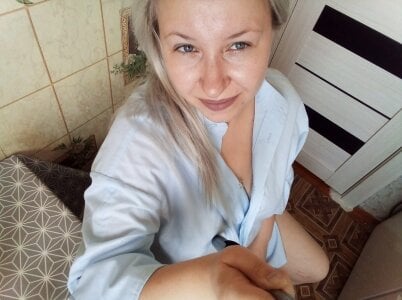 sarakatherin Public Pic 8