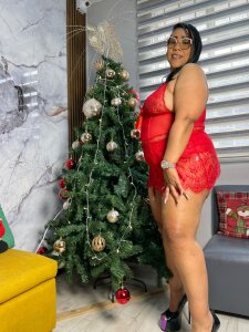 KarolWest_ YOUR GODNESS IS HERE! Pic 2