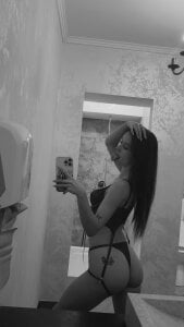 ArielFoxy Wanna join me in bathroom? 사진 3
