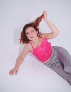 LessySmith Christmas Lessi Pic 2