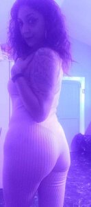 glitterancuffs Public Pic