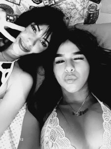 ZaraANDIsabella sexy girl Pic