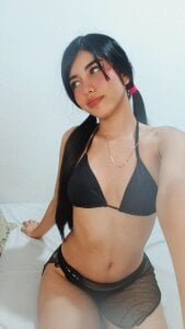 taking a shower de Isa_Dolly  2 Imagens