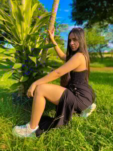 Sophie_Queen Green Pic 2