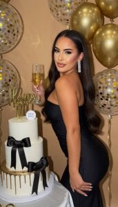 AlmaLuv kullanıcısının B-day Queen🍰 albümü -  8 fotoğraf