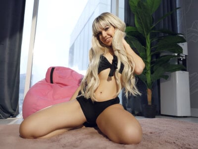 Emily_Voss 💗Dreamquest💗 Pic 3