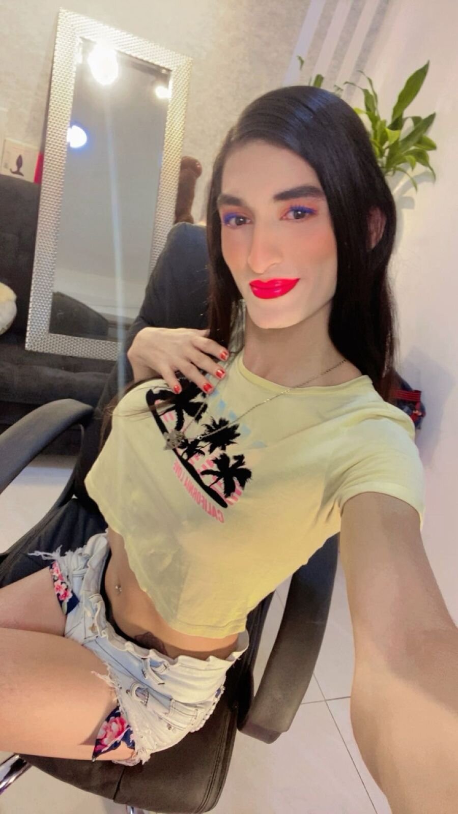 lily_cash1 Trending Pic 700