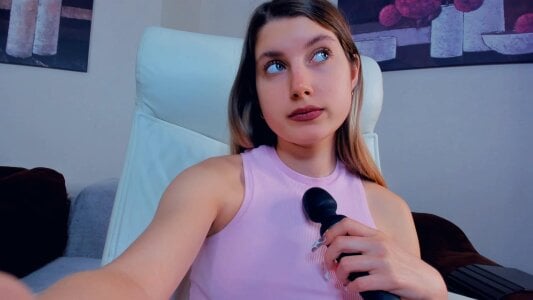 DanitaEibell close-up 2 Pic