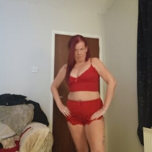 Forbidden-Irish-x me trying b sexy Foto 8