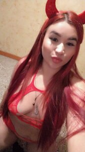 Scarlett_Anaiz Public Pic 6