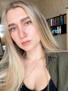 Silvia_Shugarr