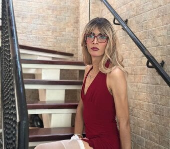 Alice-randy Your woman red ❤️ Pic 4