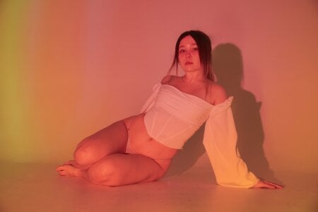 Lina_GlowPure Aura Bild 3