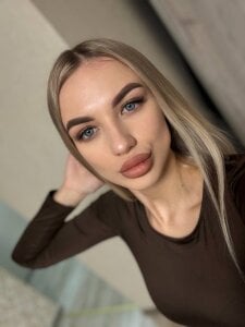 Public de ArinaWong  2 photos