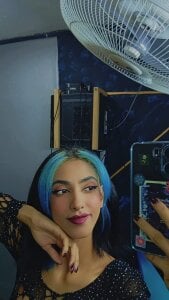 Queen_Cuarxxo blue heart 💙💙 Pic 2