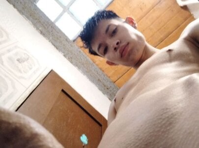 Skinny_Office Public Pic