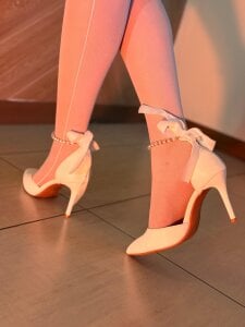 AmberFarrell The delicate girl Pic 5