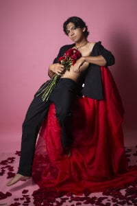 Valentine's Day is getting hot 🔥 de kane_del_toro  2 Imagens