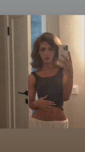 Vanessa__Ray Public Pic 3