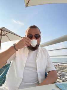 White-and-black Mee Pic 2