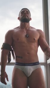 DaveSoldier kullanıcısının Flex Man 🪖🫵🏻 in Calvin undies albümü -  2 fotoğraf