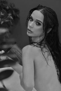 EllyMays 😶‍🌫️ Pic