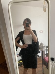 Mia_Winters Wake up for work Pic 4