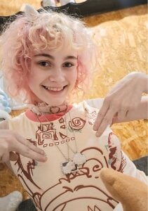 Awawrin: Public ( 4 фото)