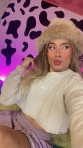 Public de brihanna-young  Imagens