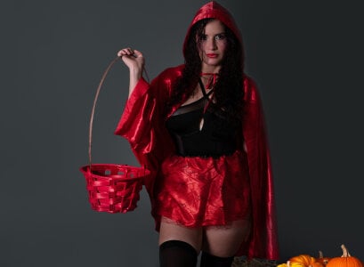 ThaliaCross Halloween Pic 2