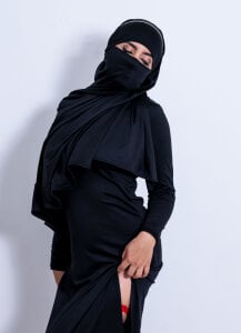 Jasmin_hamdanのSometimes temptation takes the form of a messageの枚の写真