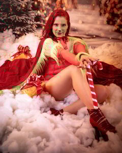 ada_mclaine Merry Christmas🎄2 Pic 4