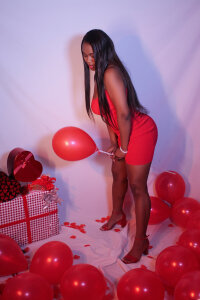 ebony_hot1 Your Valentine's Gift Immagine  5