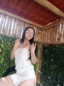 Rebeca_Marchettiseduction and pleasure Bild