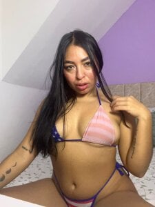 marywhitee__ do you want to give me some kisses Pic 3