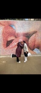 Kiss Time 😍 de nicky_andcamil  2 photos