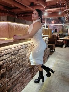 AkameNeri Public Pic 3