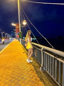 Helen_bb Public Pic 4