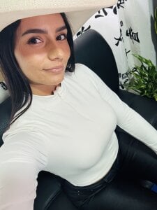 KIMMY_MONTIELL sombrero Pic