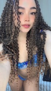 Ashlye_Sstone My curly hair is perfect 💕 Pic 2