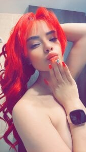 I’m not just a fantasy… I’m your favorite sin 😏😈 de ZaraWest Fotos