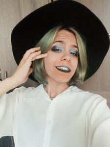 LiraBelleNice to meet you!图片 2