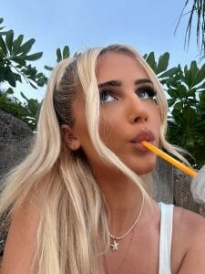 CherryBake_'s XXX Nude Photo 6