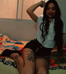 Emma_Everett Happy Pic