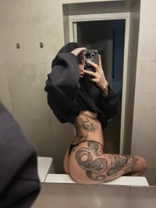 Nicky444k About meeee💘💘💘 Poză